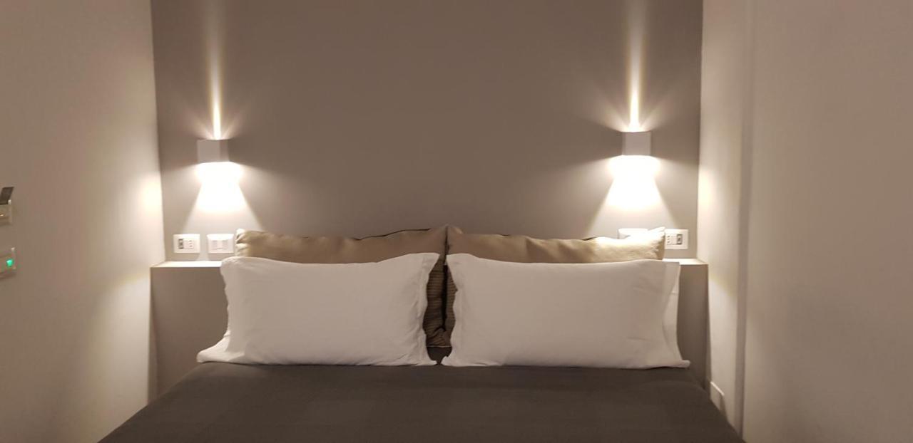 Sarzana'S Rooms Bagian luar foto