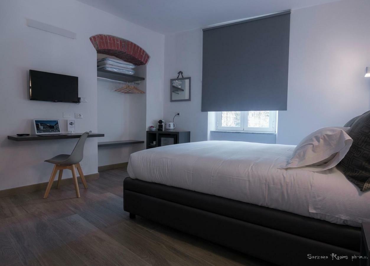 Sarzana'S Rooms Bagian luar foto