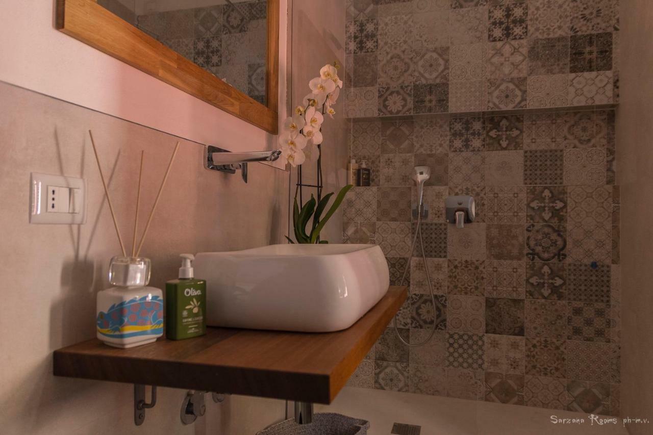 Sarzana'S Rooms Bagian luar foto