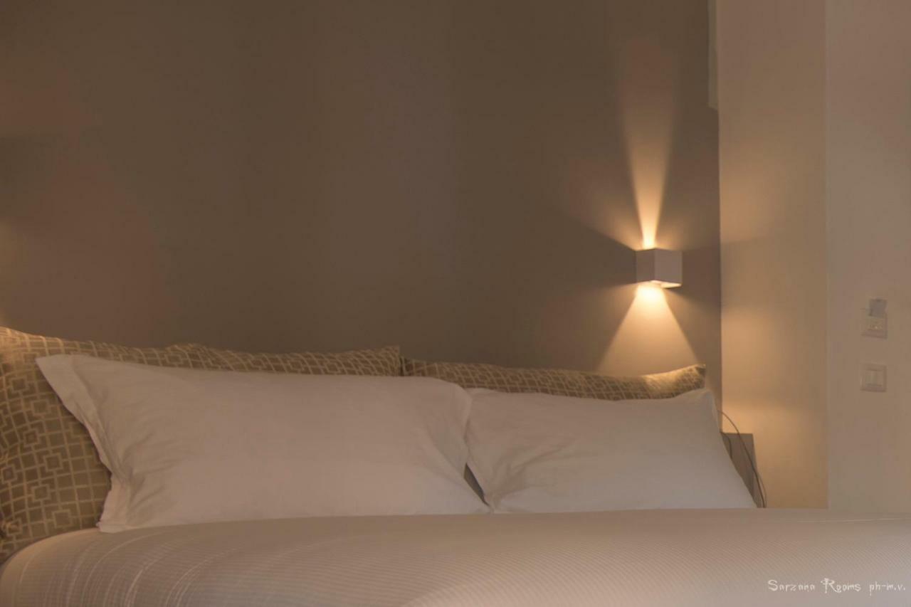 Sarzana'S Rooms Bagian luar foto