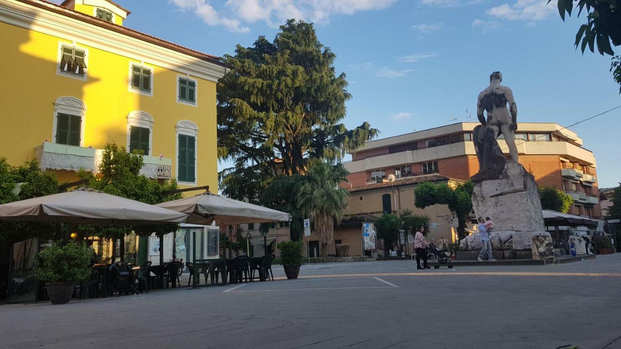 Sarzana'S Rooms Bagian luar foto