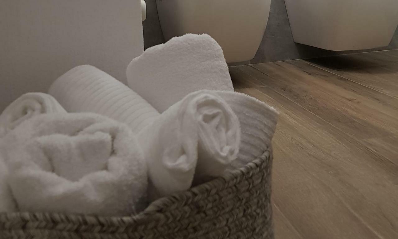 Sarzana'S Rooms Bagian luar foto